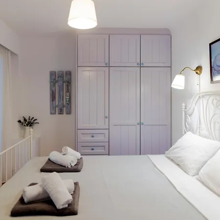 Callisto Houses Holiday home