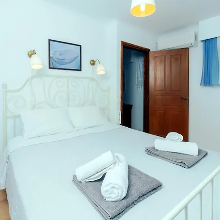 Callisto Houses Marpissa