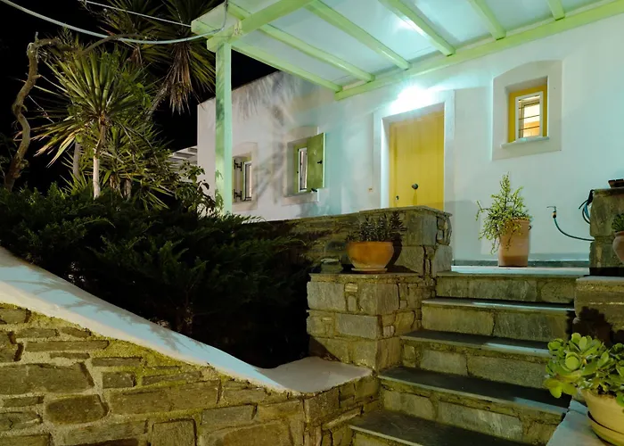 Semesterbostad Callisto Houses